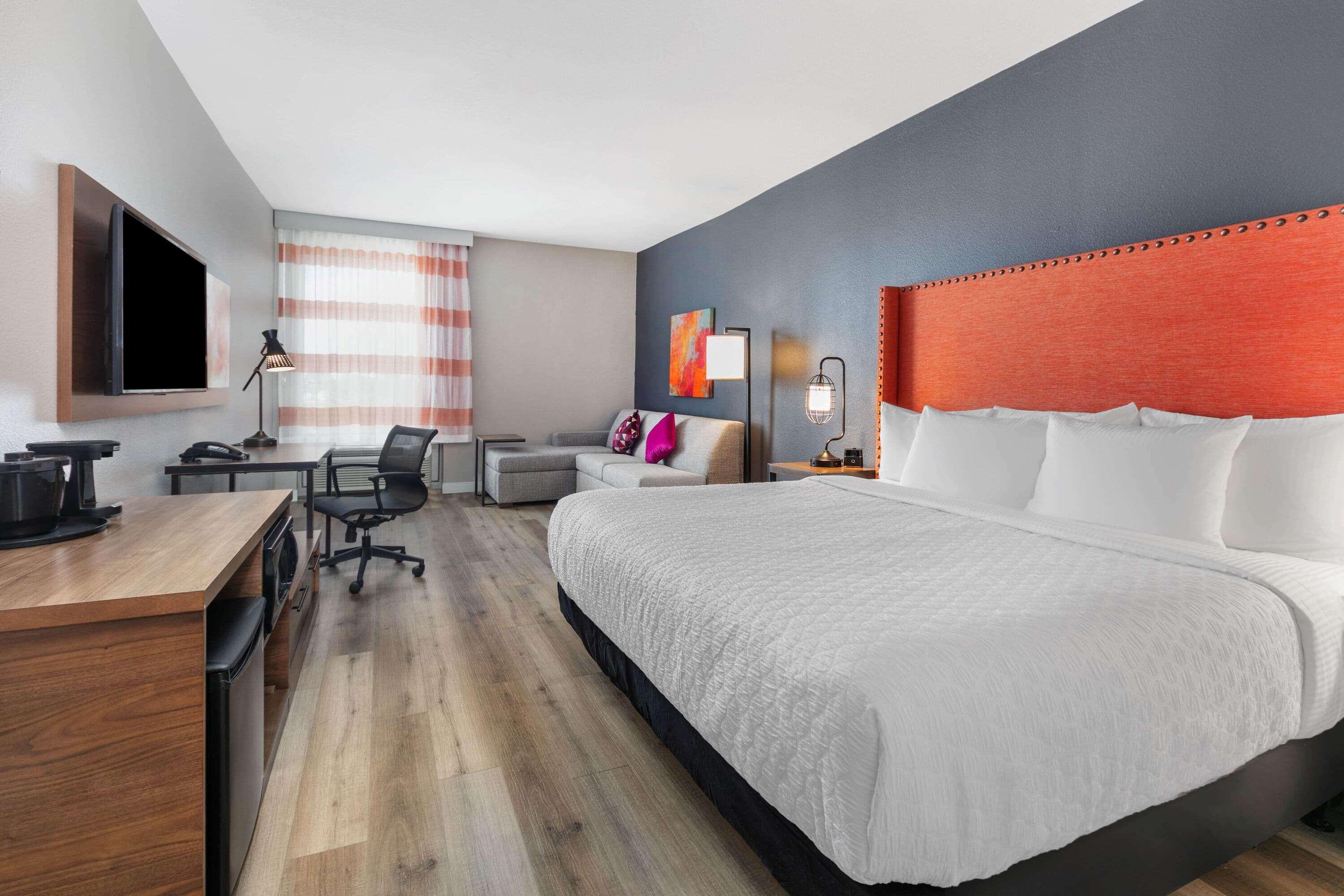 La Quinta Inn & Suites By Wyndham Lewisville Exteriör bild