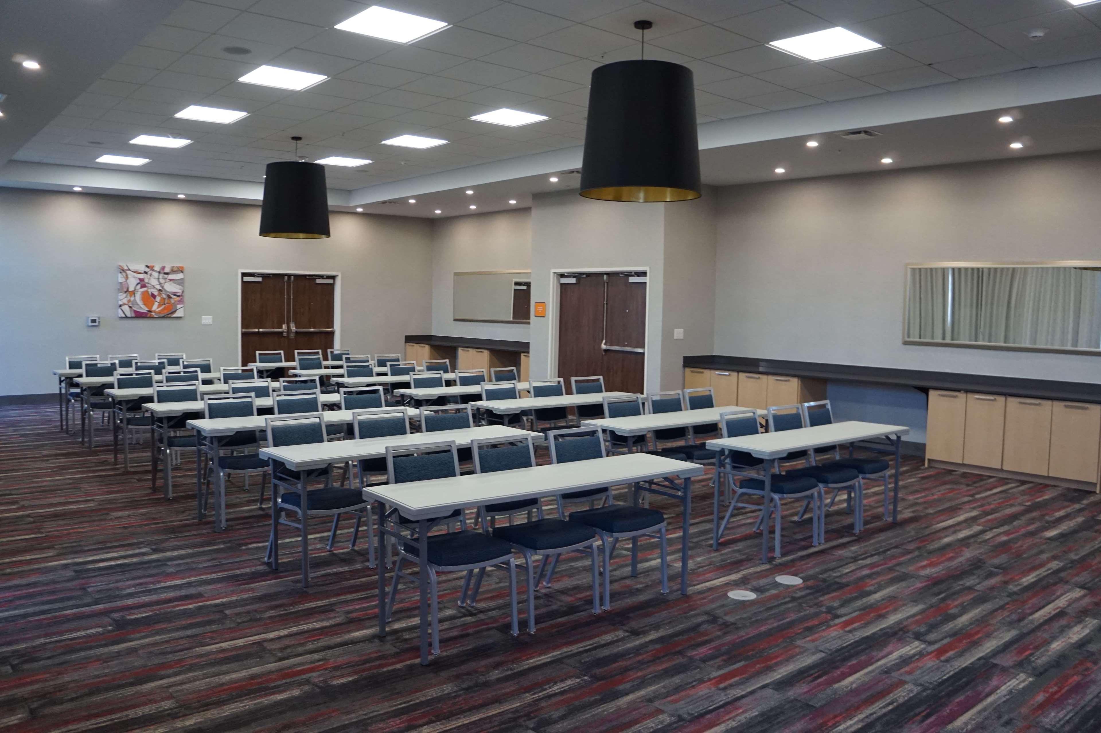 La Quinta Inn & Suites By Wyndham Lewisville Exteriör bild